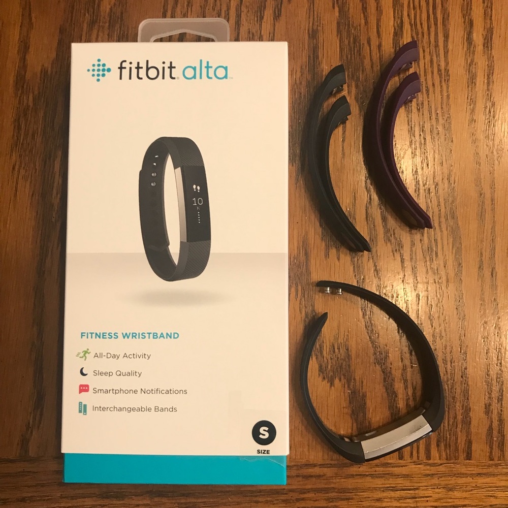 Fitbit Alta w/original box, charger + 3 bands